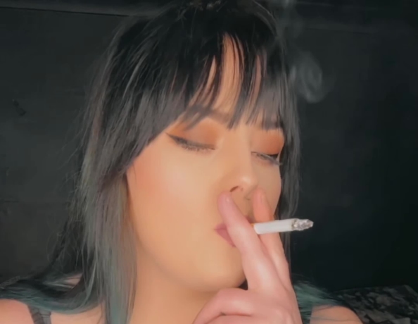 Smoking-Bella-update13